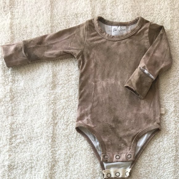 Jax & Lennon 2-piece pants and long sleeve body suit set - Picture 2 of 3